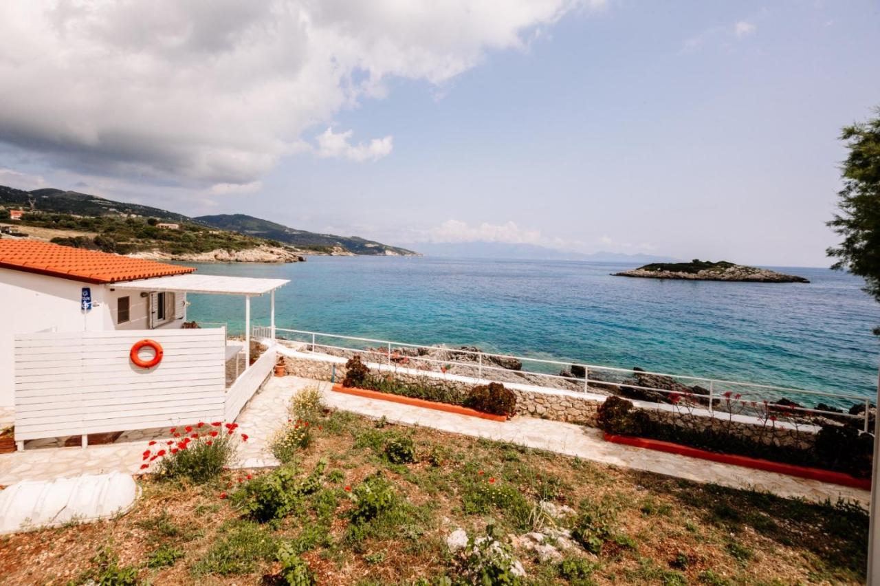 Floreika Studio By The Sea Skinária Exterior photo