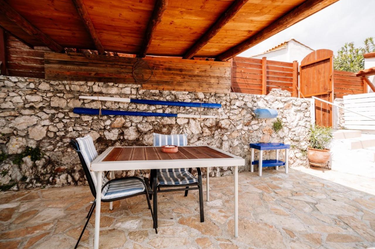 Floreika Studio By The Sea Skinária Exterior photo